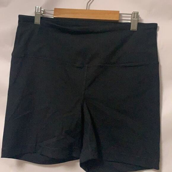 NWOT YOGALICIOUS LUX HIGH WAIST SHORTS SIZE L, S - Picture 2 of 7